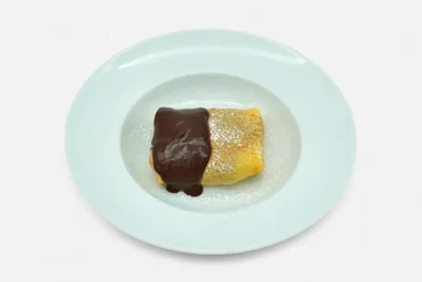 Meggyes palacsinta csokoládéöntettel