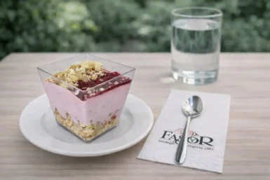 Tej - cukor - lisztmentes málnás pohárkrém